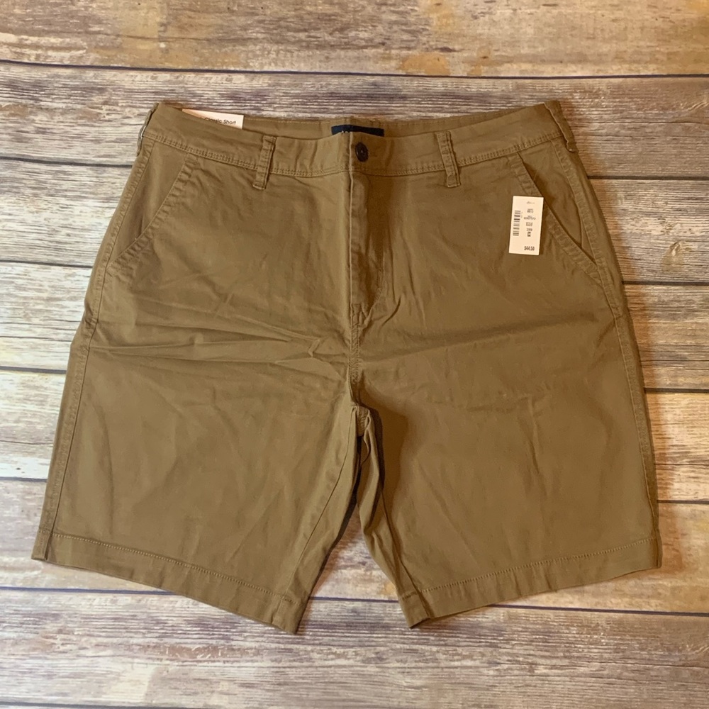 Aeropostale Men’s dark khaki shorts BRAND NEW